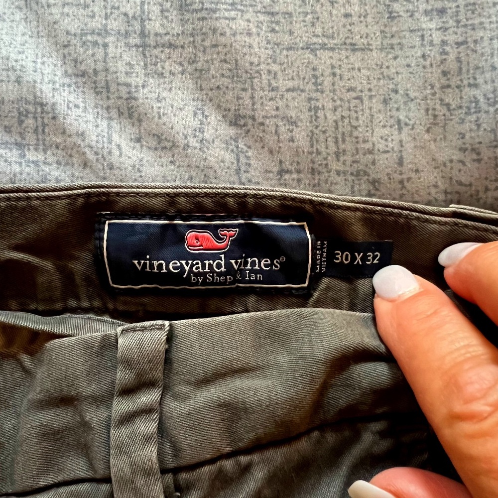 Vineyard Vines Breaker Pant 30"W 29" L stone grey